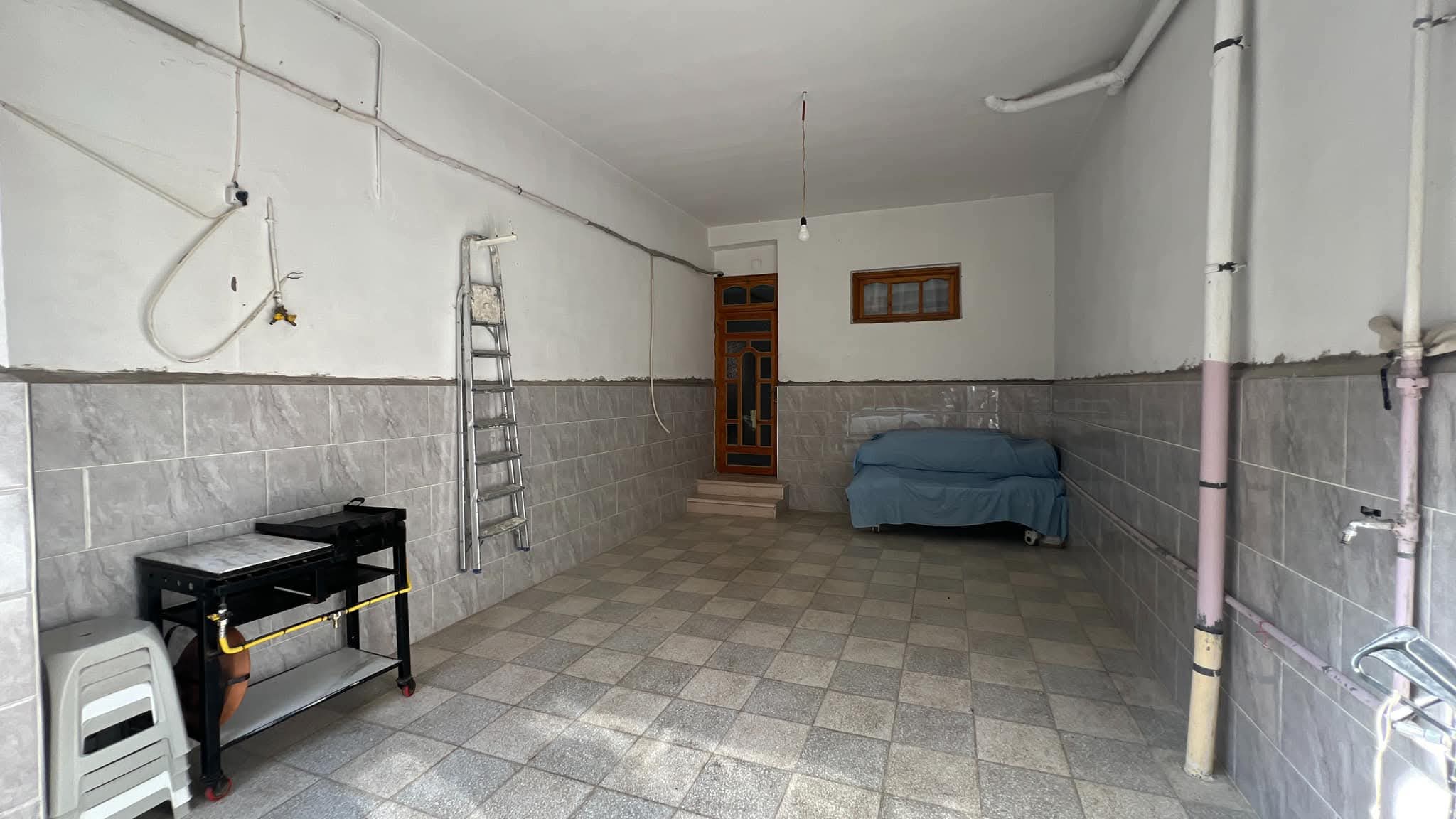 فيلا_ R+2 وطيراس للبيع في وسط برج بوعريريجEl Wakil immobilier