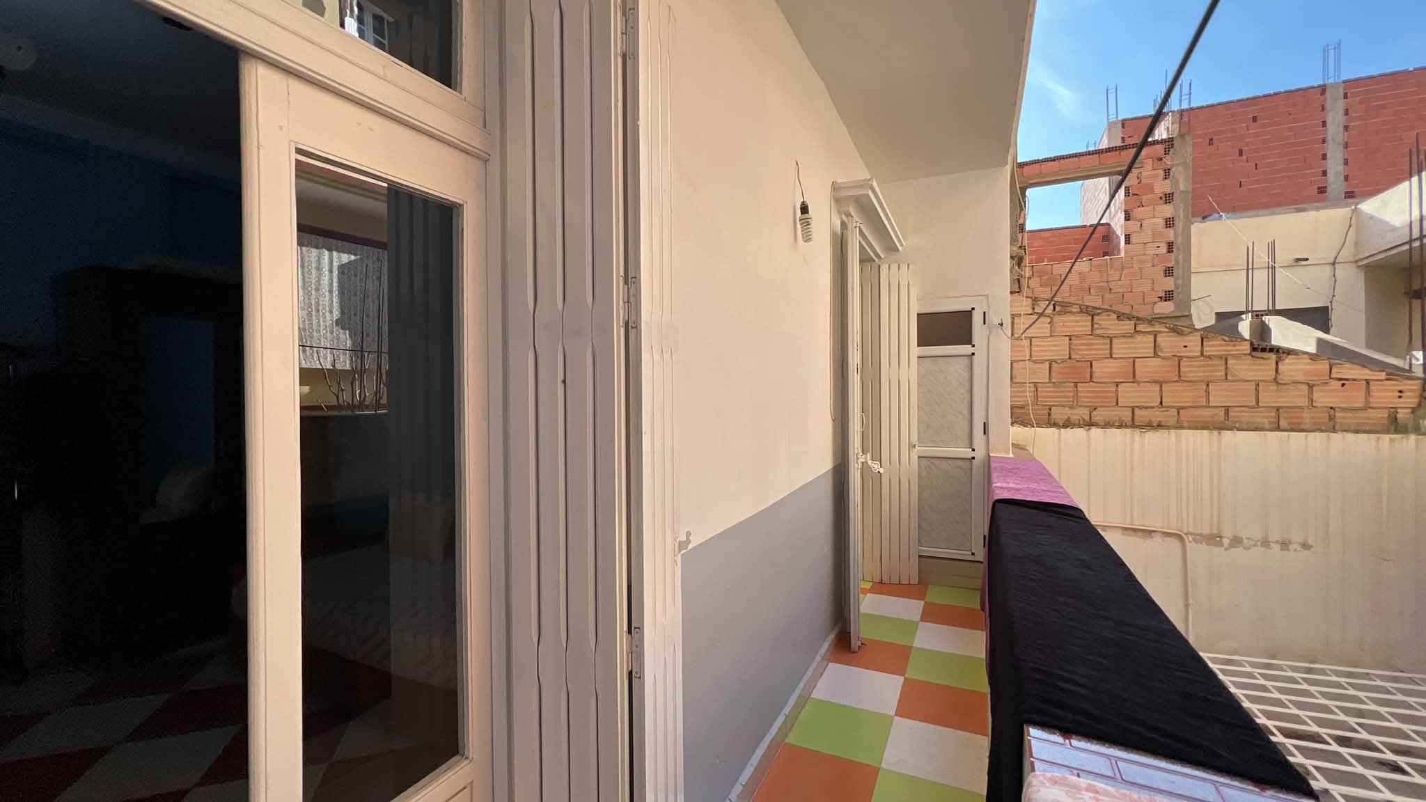 فيلا_ R+2 وطيراس للبيع في وسط برج بوعريريجEl Wakil immobilier