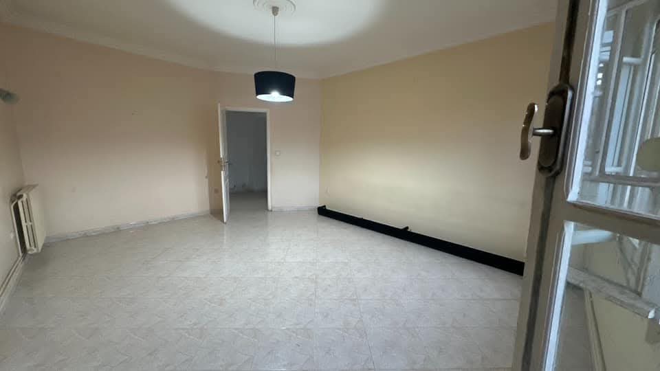 فيلا_ R+3 للبيع في وسط تلمسانEl Wakil immobilier